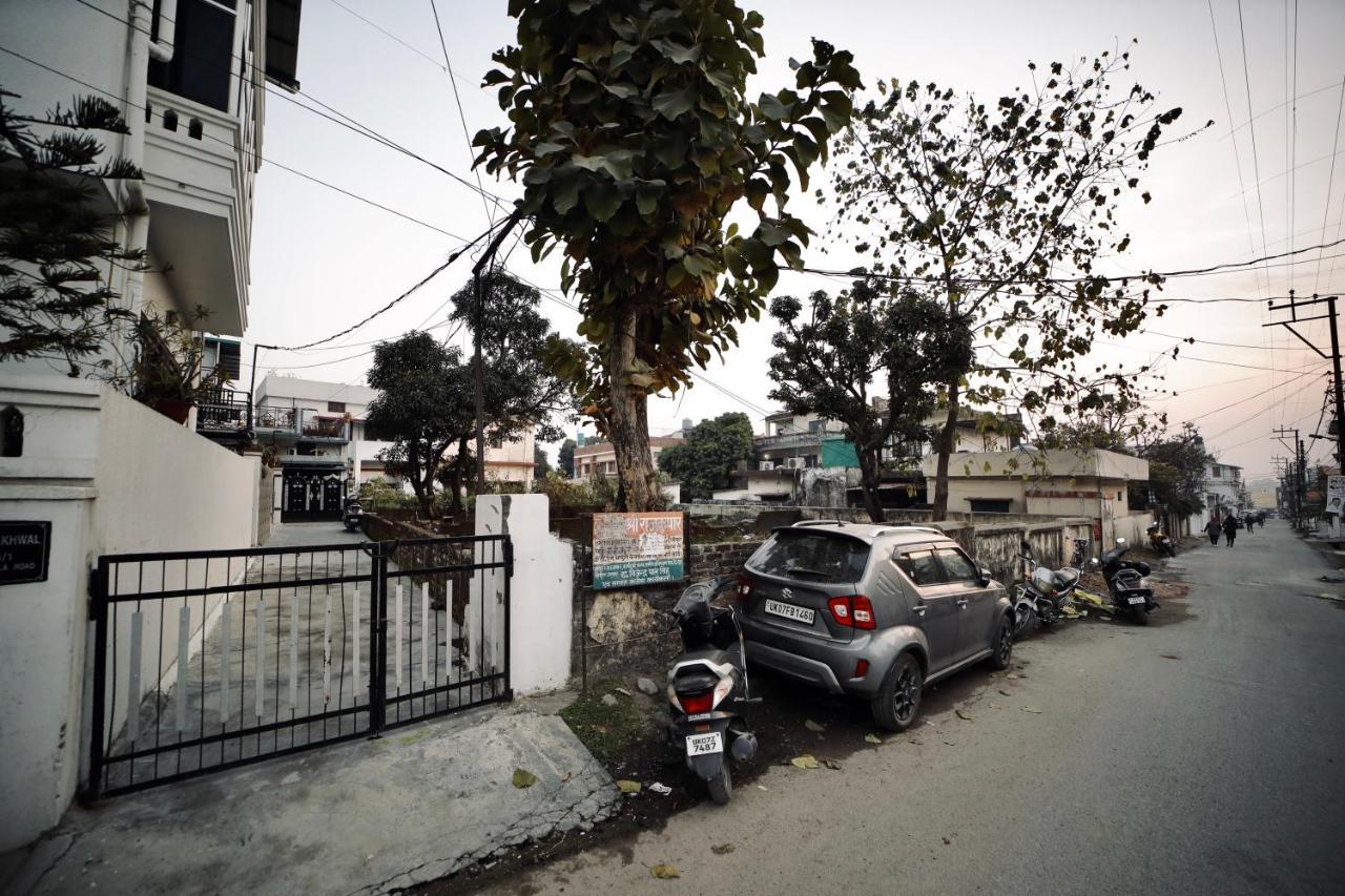 The Location, A Penthouse Otel Dehradun Dış mekan fotoğraf